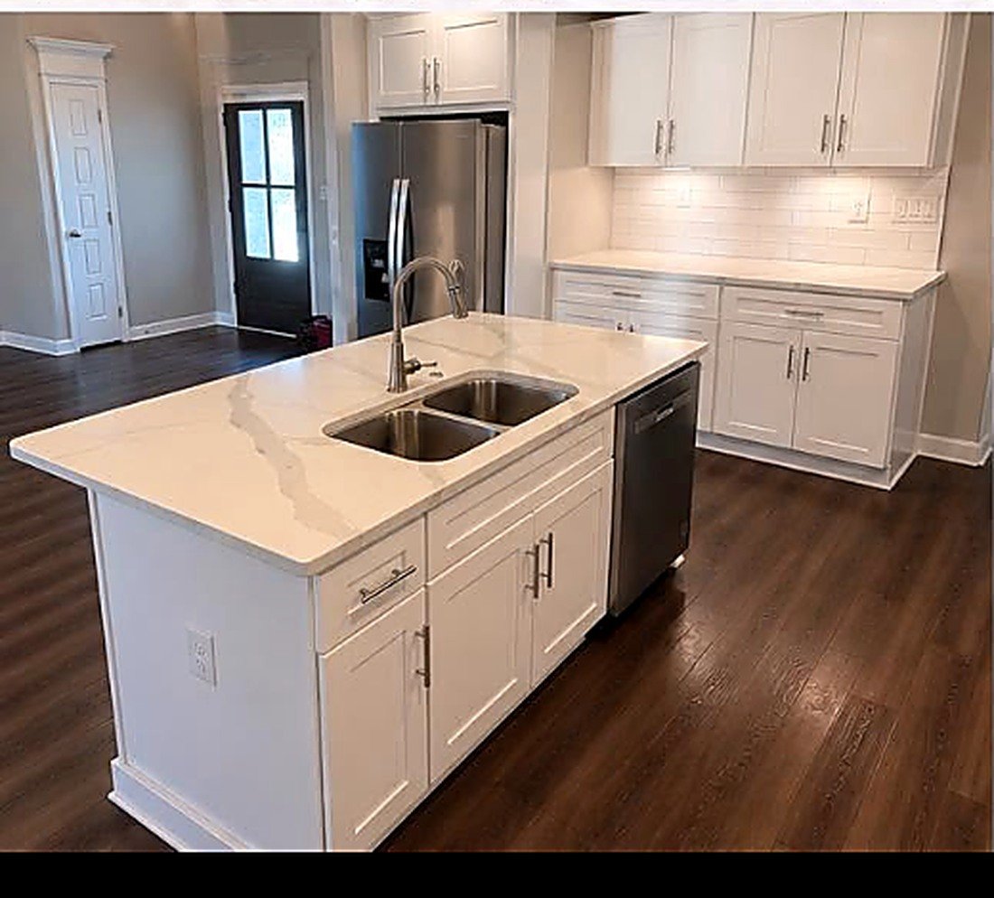 Clean kitchen island